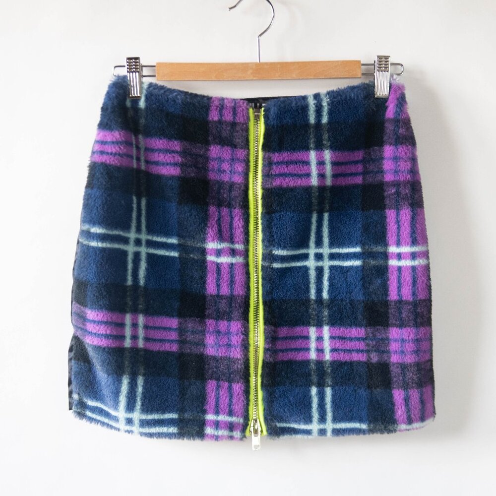 Capsulle Fuzzy Plaid Zip Front Mini Skirt *Lining is Torn Inside*